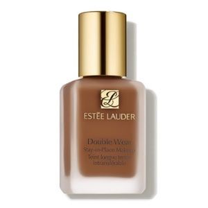 Estée Lauder foundation in 6N1: Mocha
